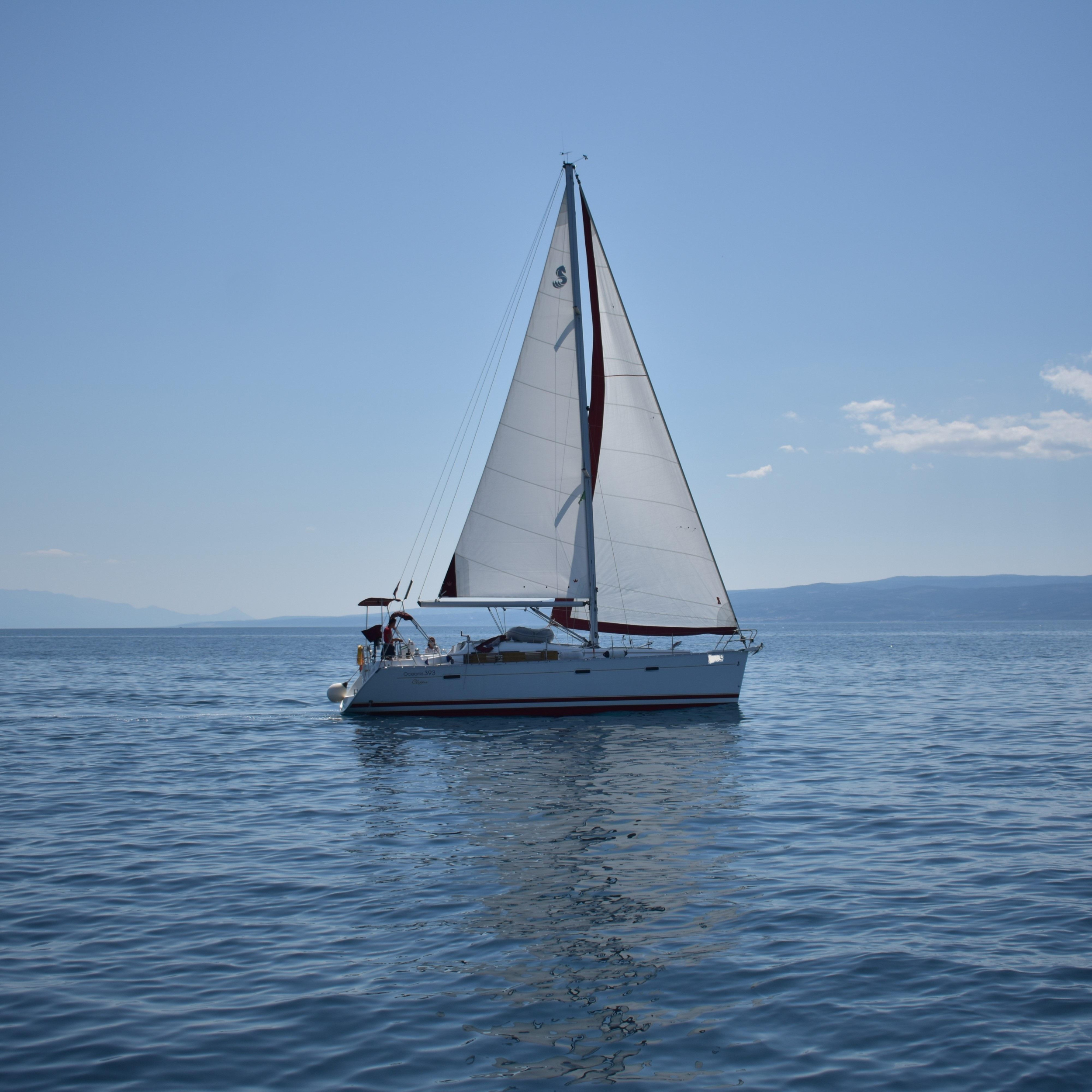 Oceanis 393 Clipper — photo 20