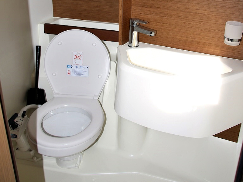 OCEANIS 51.1 BT (20) — photo 11