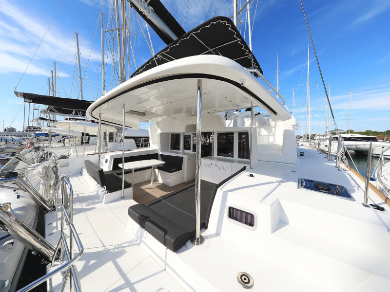 Lagoon 450 F — photo 63