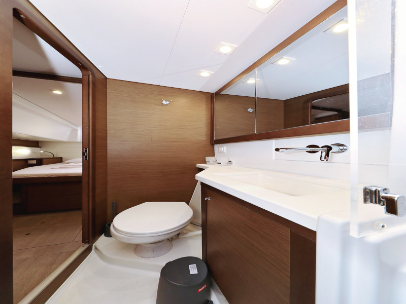 Lagoon 450 F — photo 60
