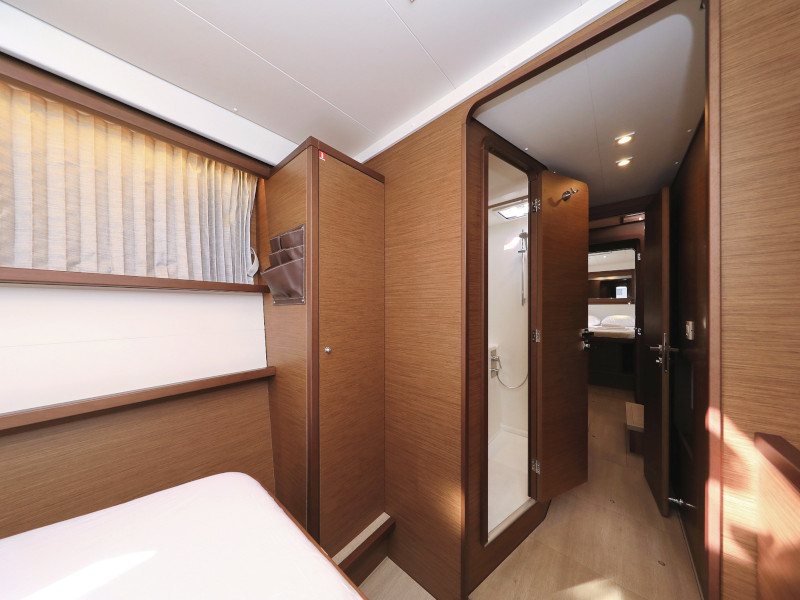 Lagoon 450 F — photo 12
