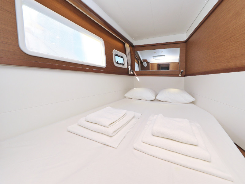 Lagoon 450 F — photo 37