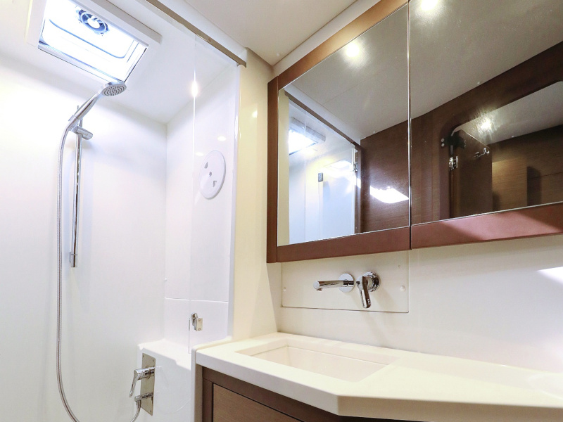 Lagoon 450 F — photo 21