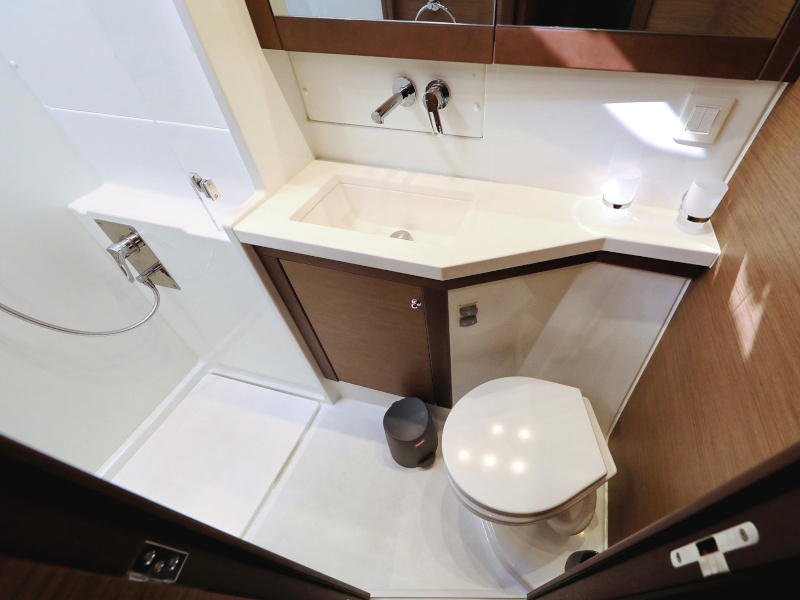 Lagoon 450 F — photo 32