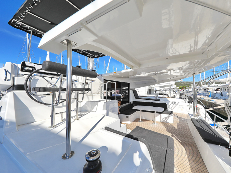 Lagoon 42 — photo 12