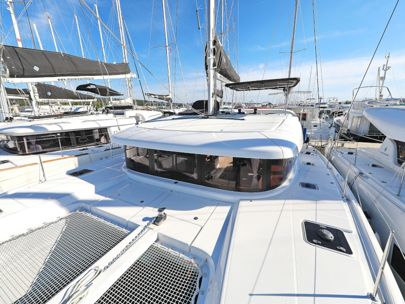 Lagoon 42 — photo 19