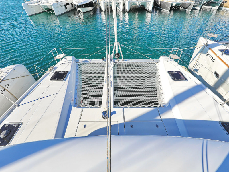 Lagoon 42 — photo 24
