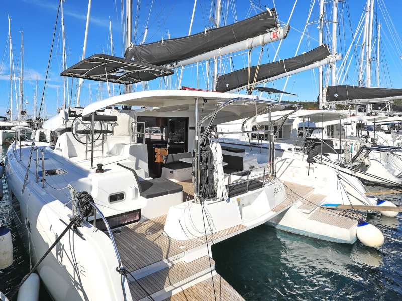 Lagoon 42 — photo 59
