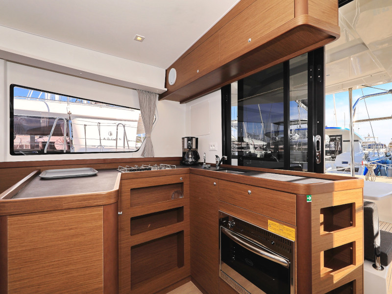 Lagoon 42 — photo 20