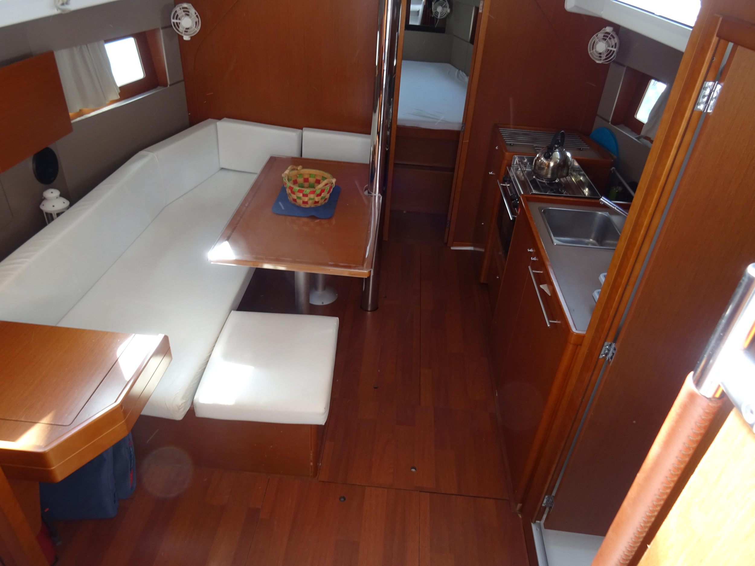 Oceanis 38 — photo 7
