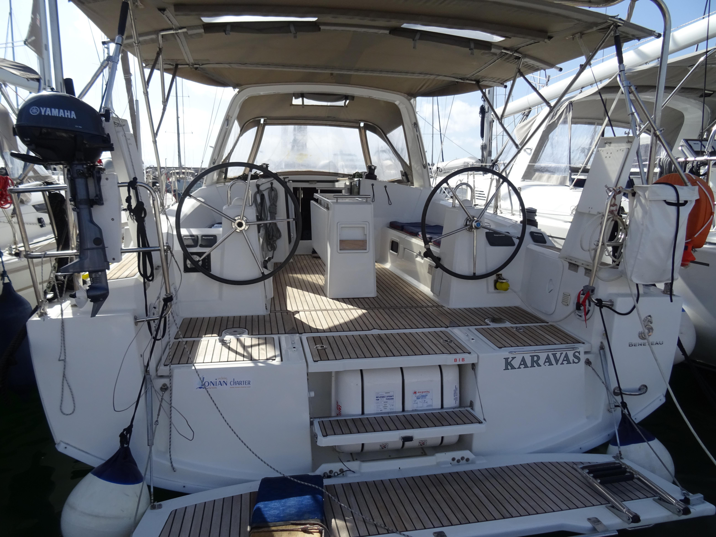 Oceanis 38 — photo 1