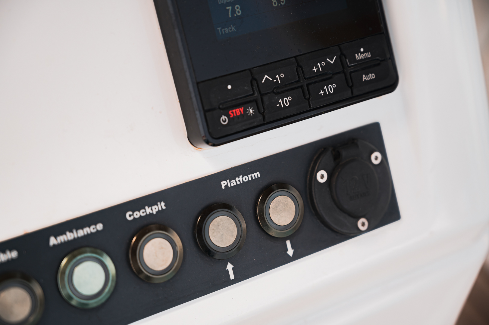 Sun Odyssey 440 — photo 14
