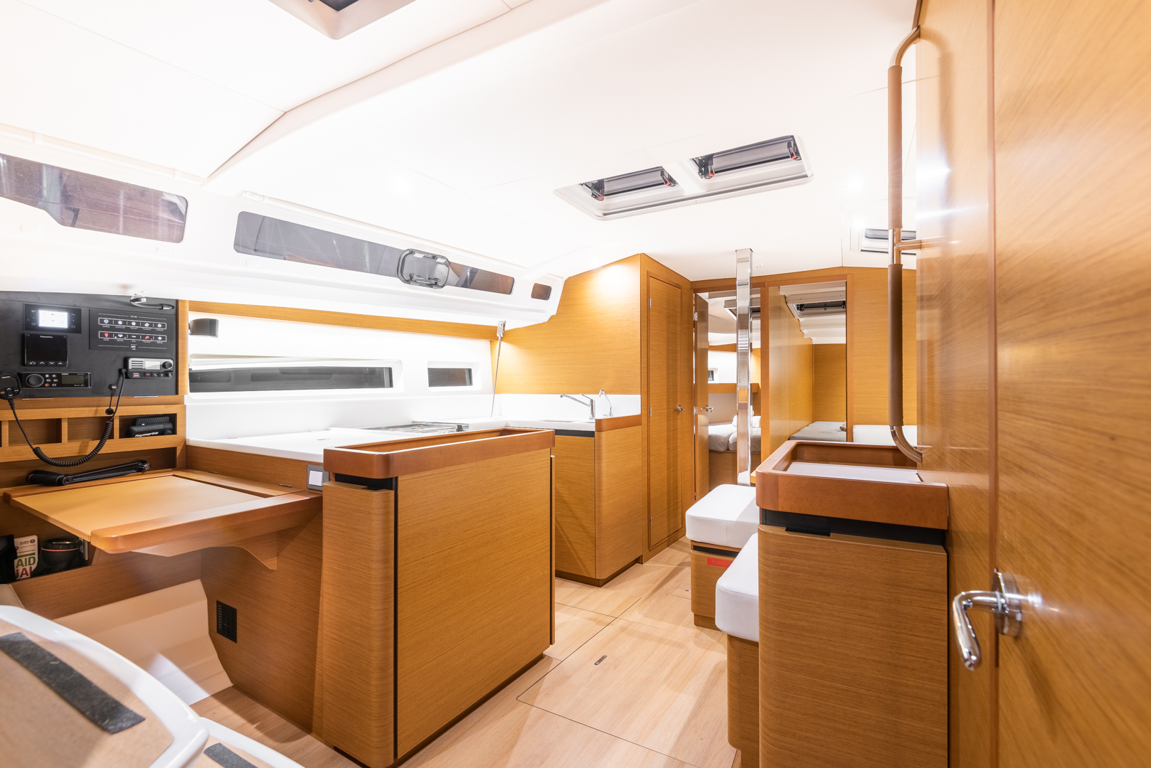 Sun Odyssey 440 — photo 7