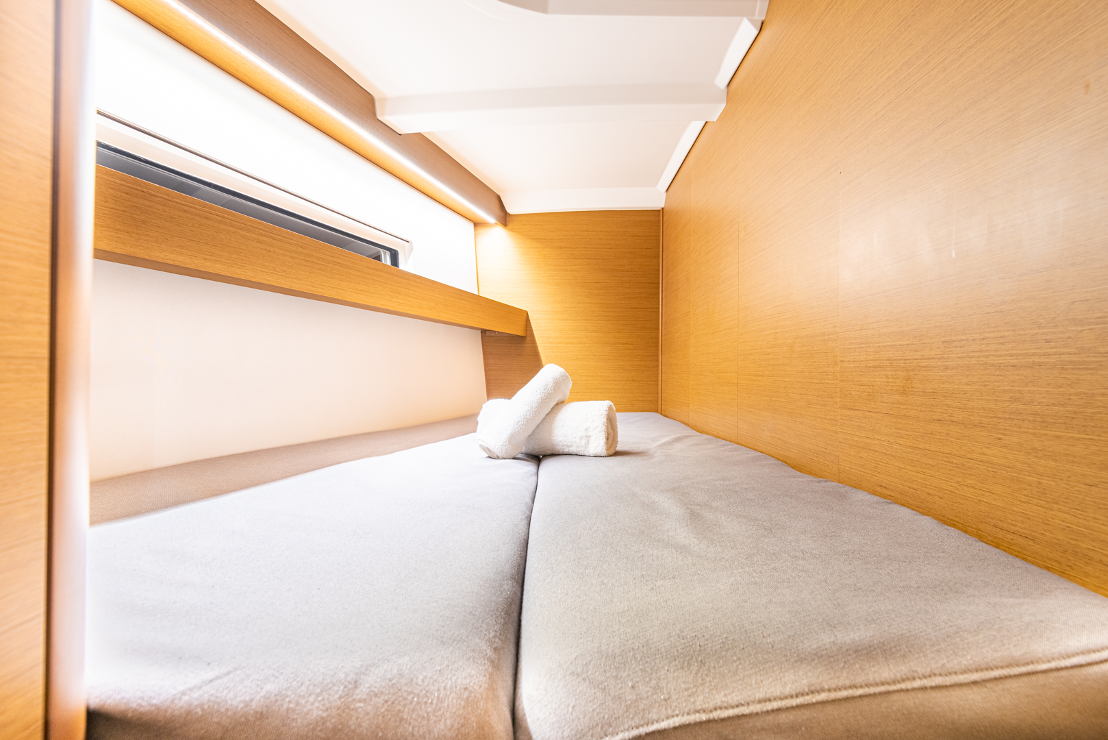Sun Odyssey 440 — photo 2