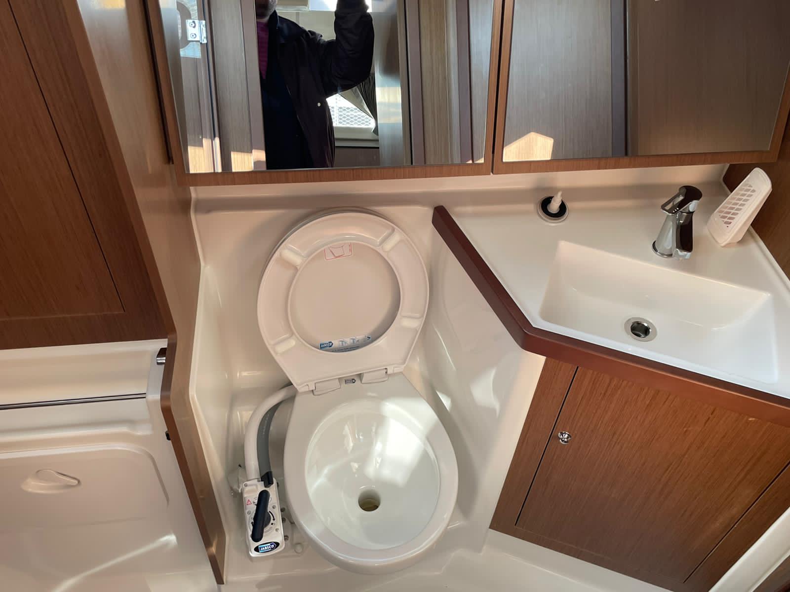 Oceanis 41.1 — photo 11