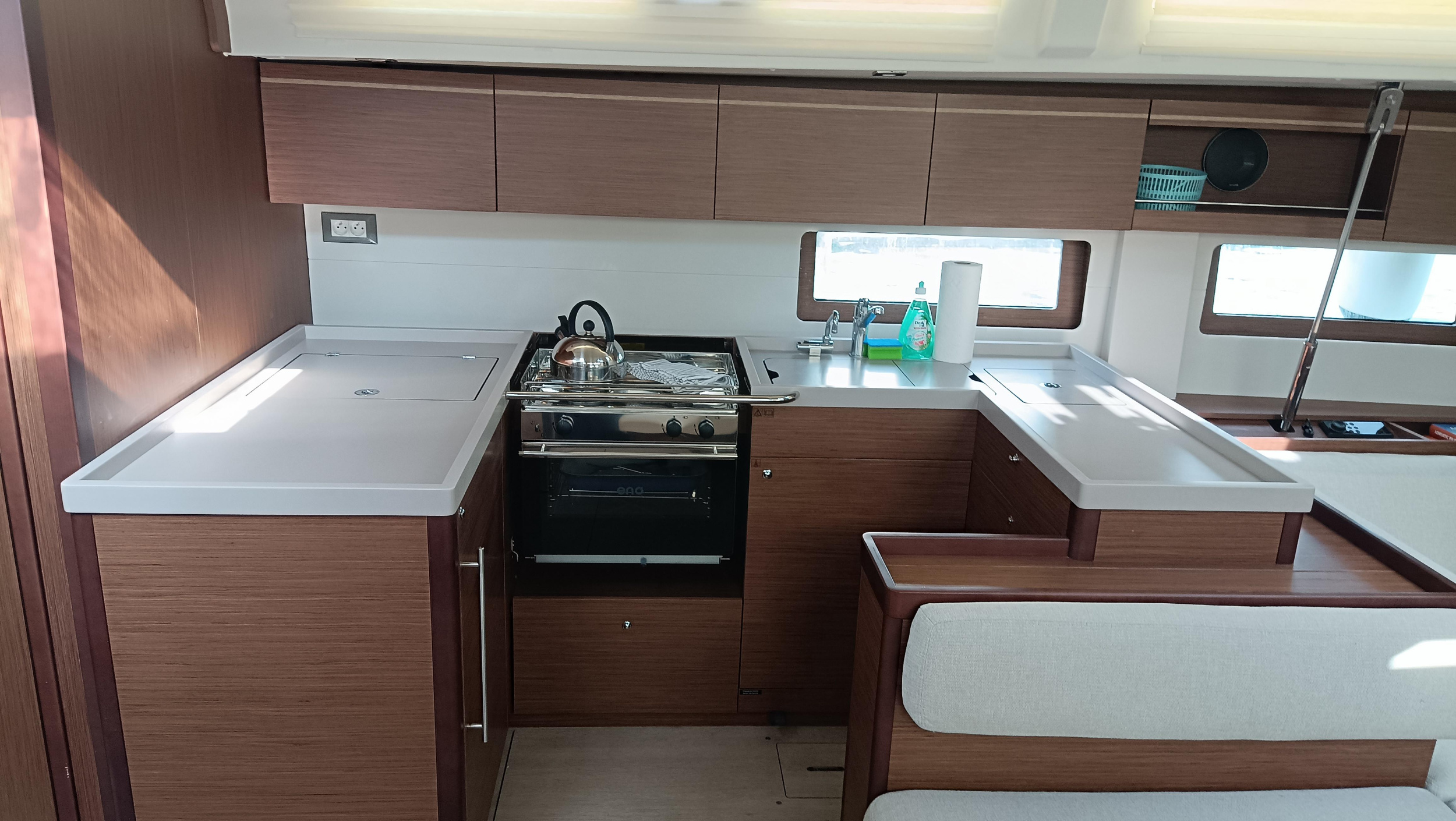 Oceanis 51.1 — photo 8
