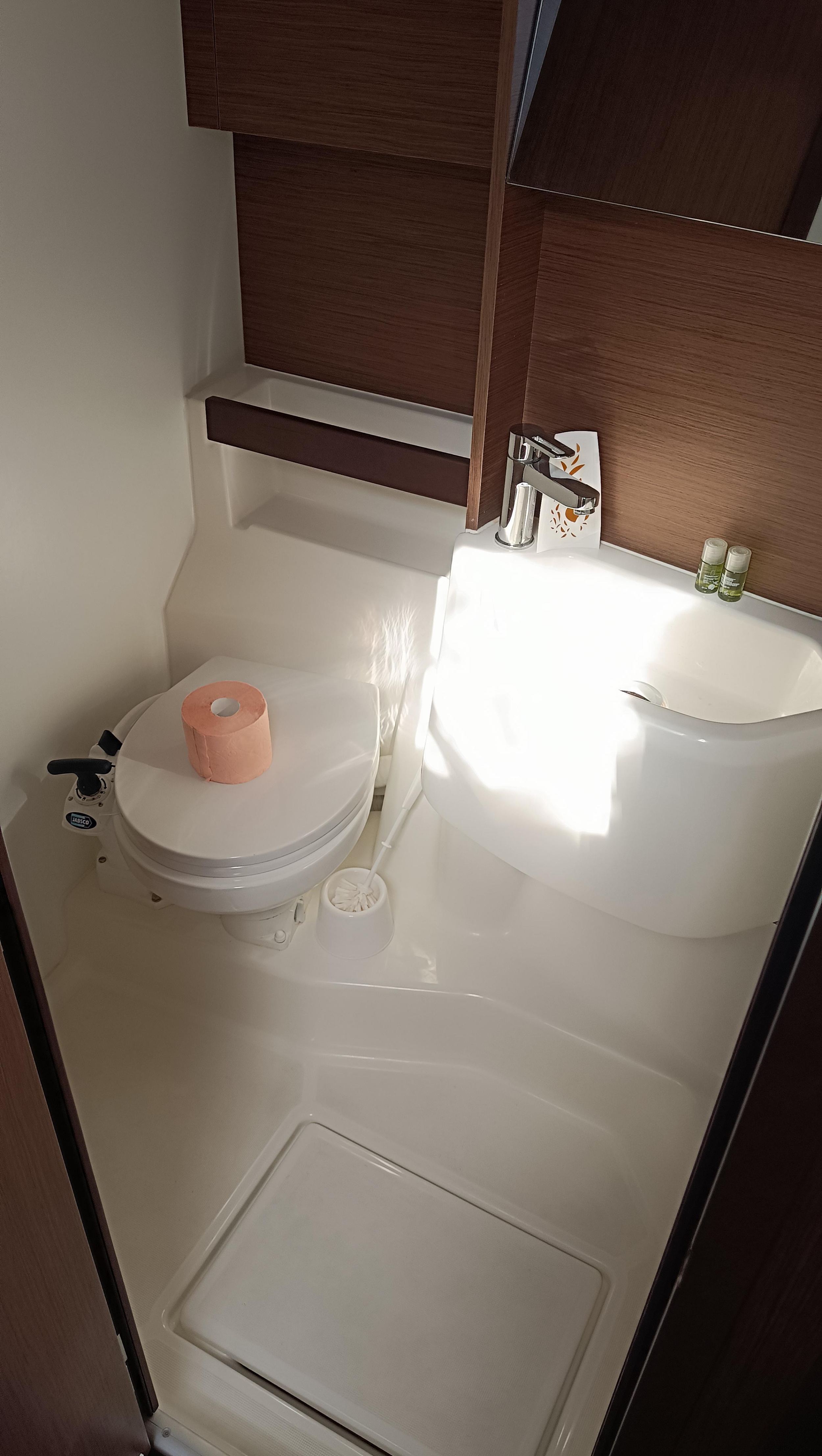 Oceanis 51.1 — photo 16