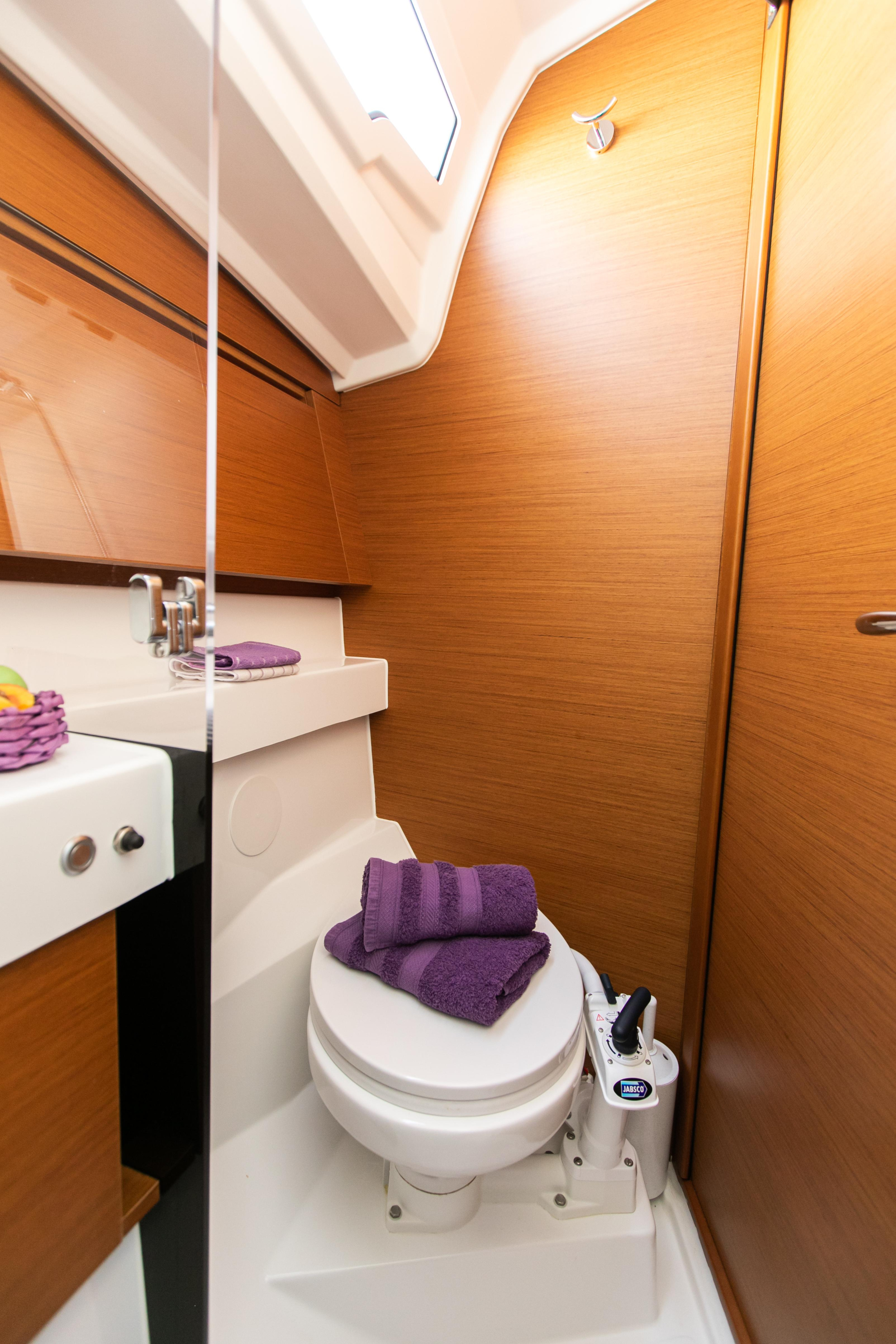 Sun Odyssey 410 — photo 13