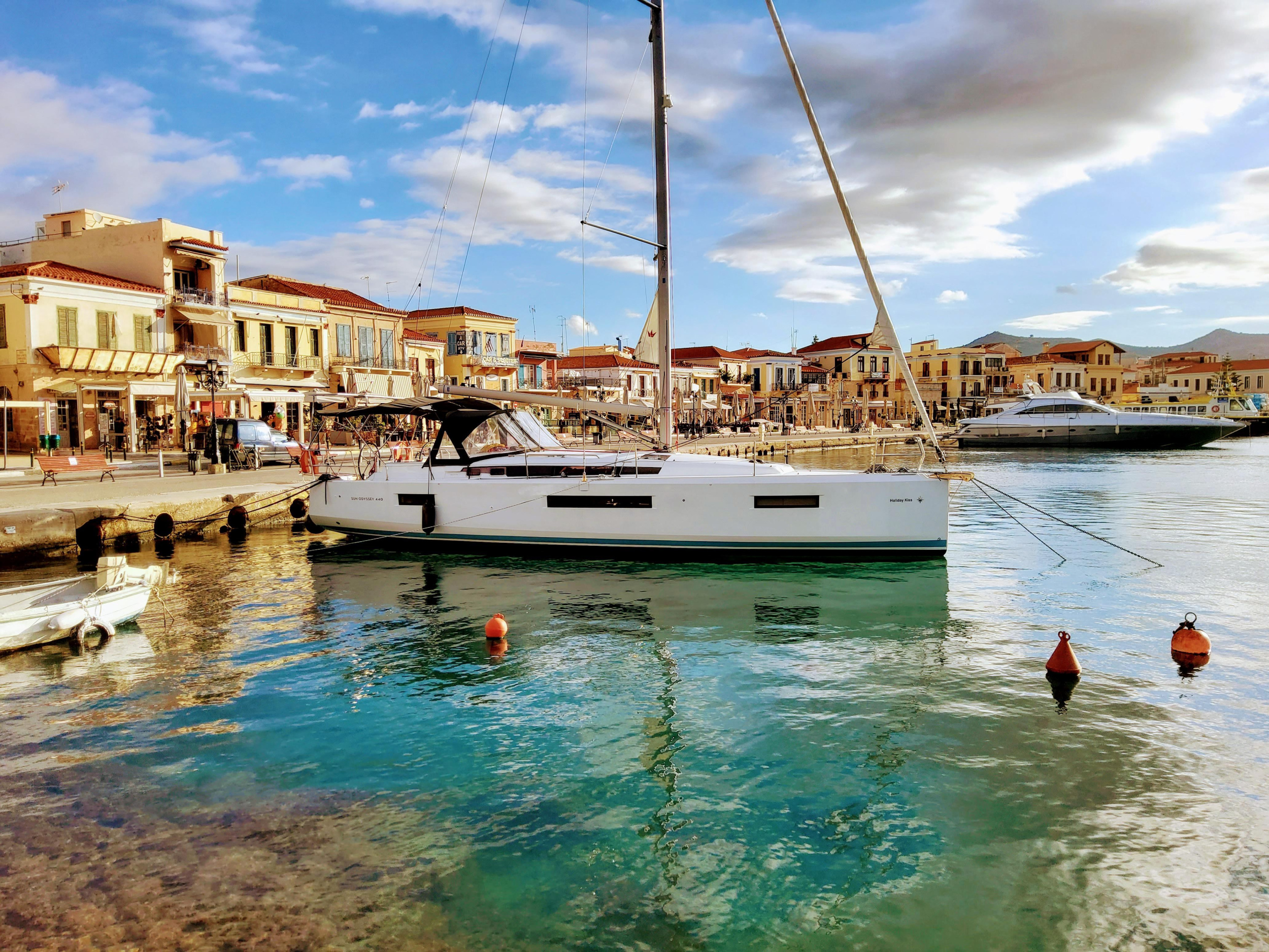 Sun Odyssey 440 — photo 1