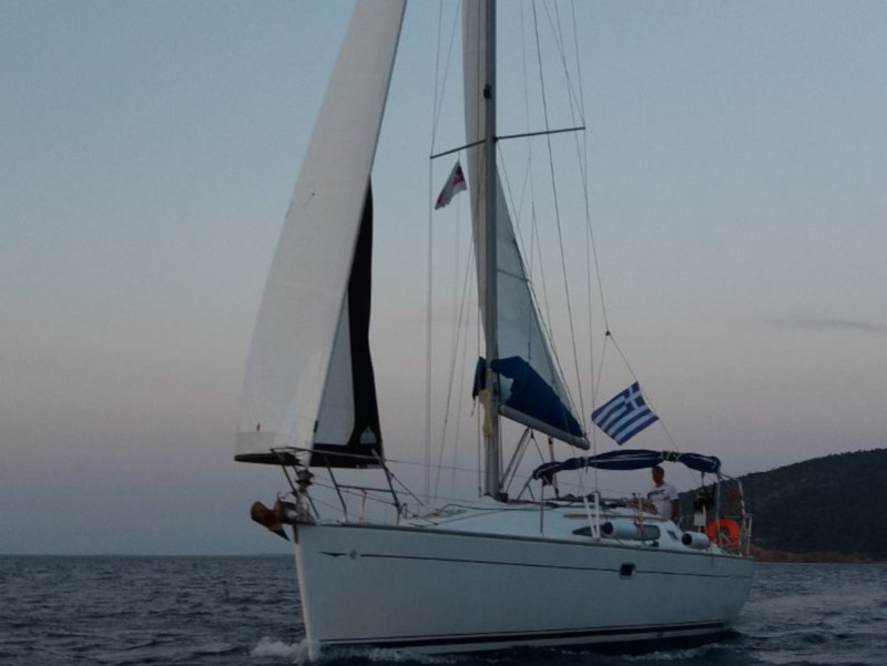 SUN ODYSSEY 350 2 CABINES — photo 6
