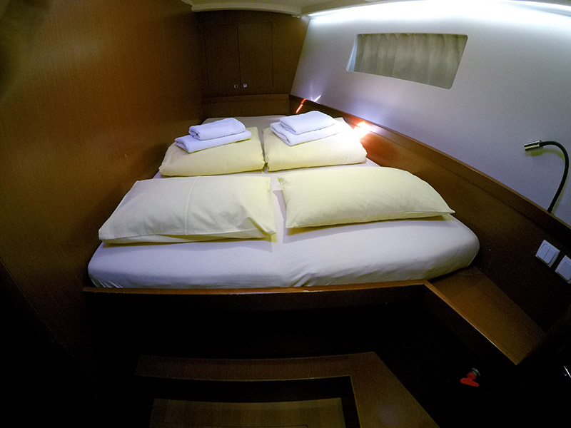 Oceanis 45 — photo 22