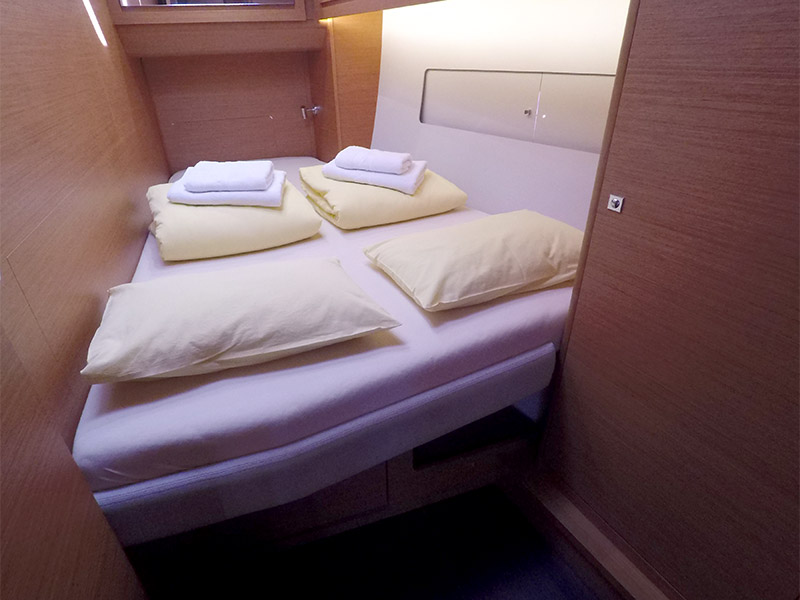 Dufour 470 GL — photo 10
