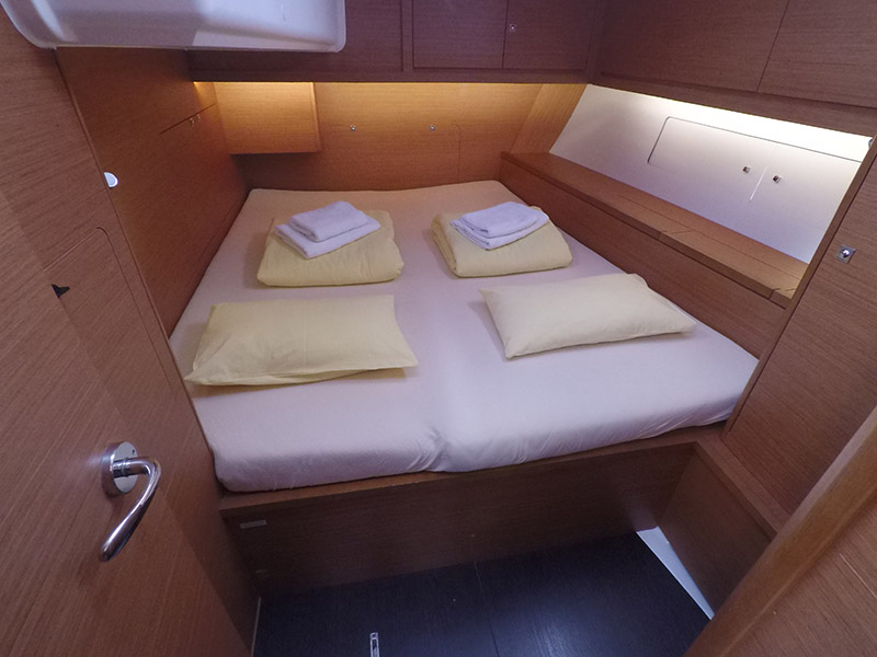 Dufour 470 GL — photo 20