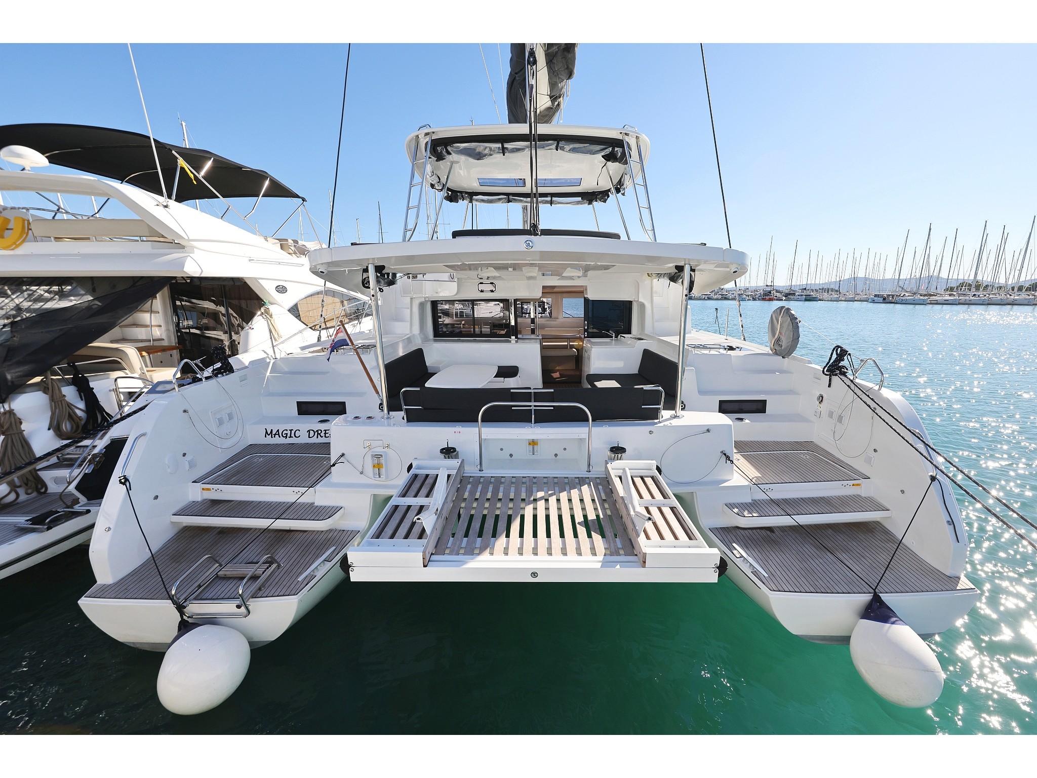 Lagoon 46 — photo 1