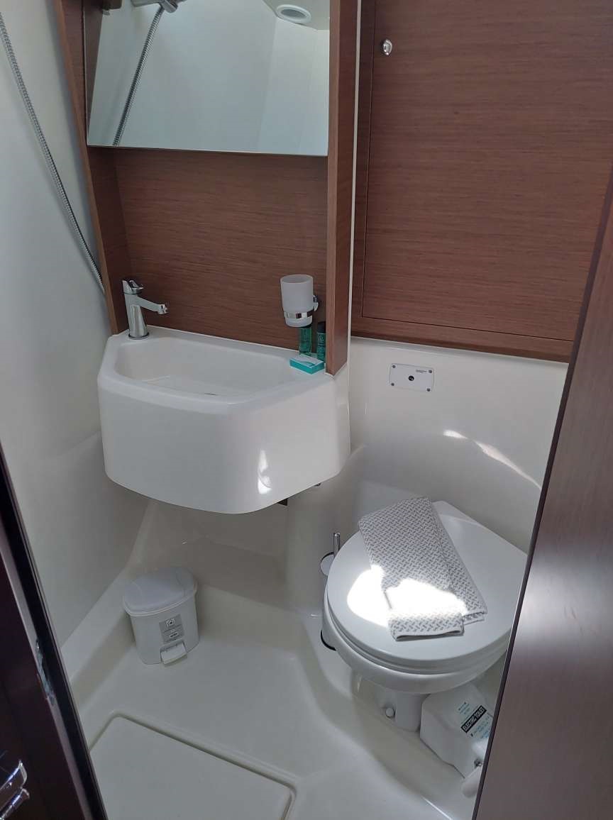 Oceanis 51.1 - 6 Cabins — photo 8