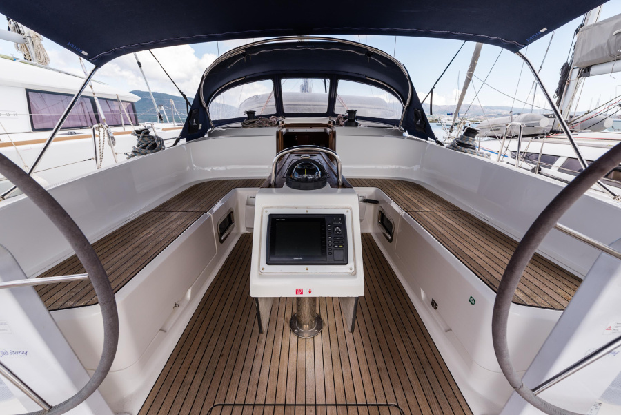 Bavaria Cruiser 46 — photo 18