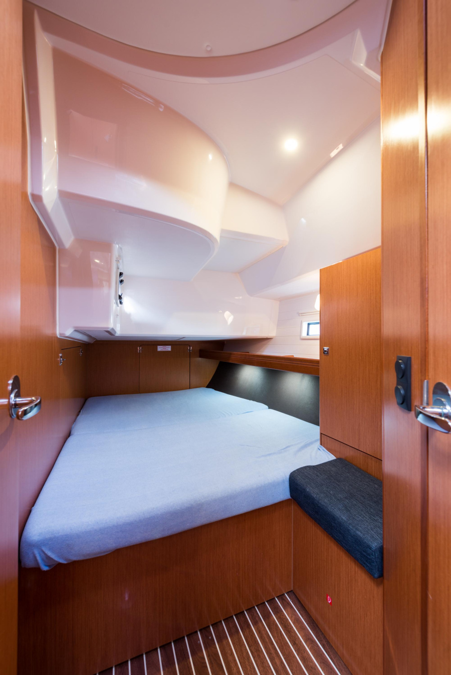 Bavaria Cruiser 46 — photo 10