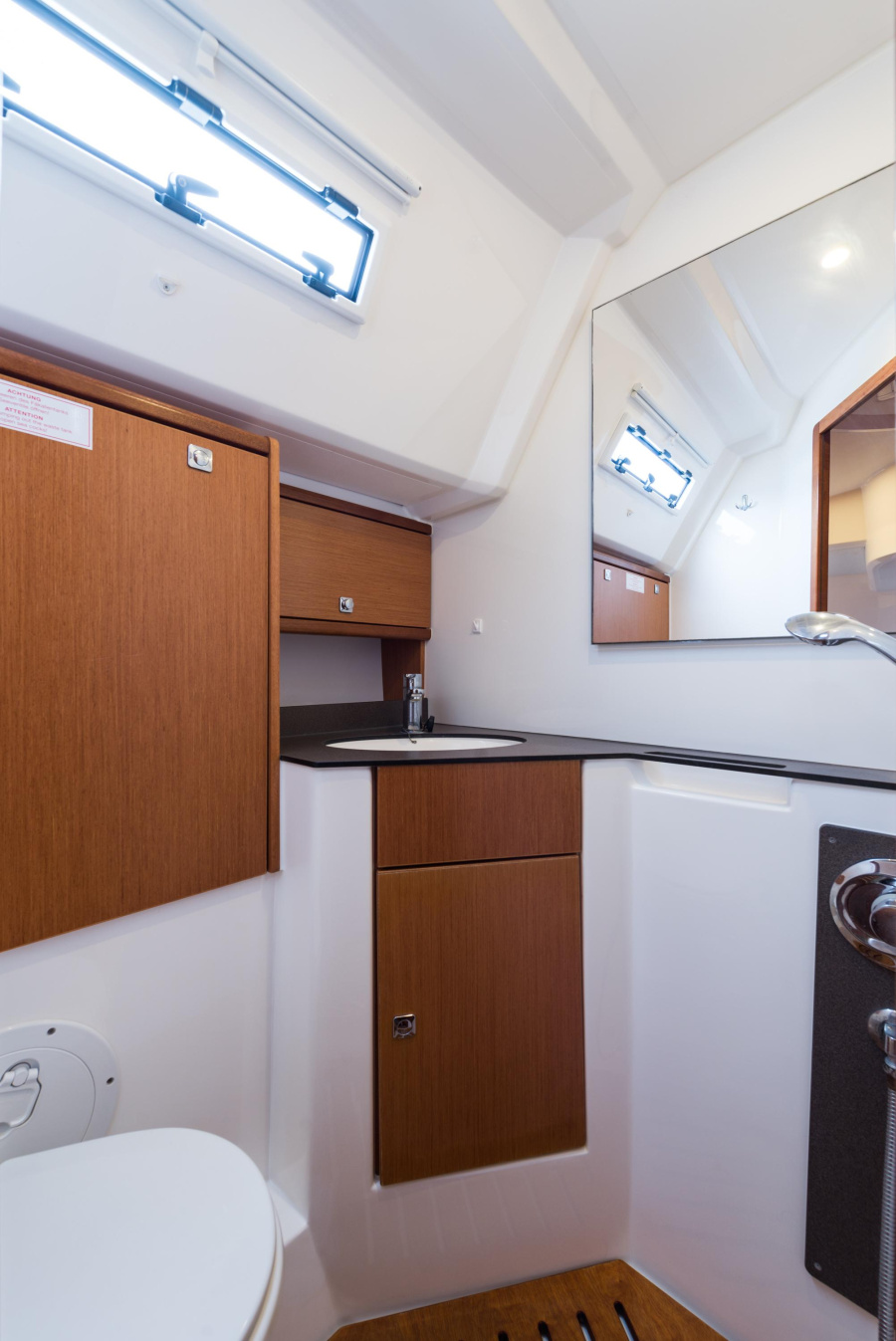 Bavaria Cruiser 46 — photo 23