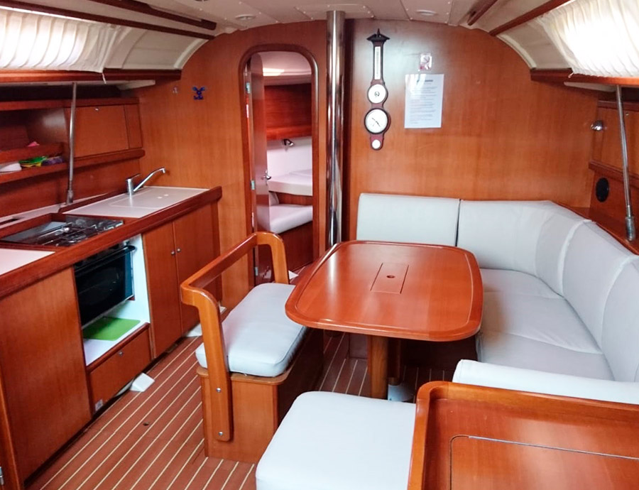 Dufour 385 Grand Large — photo 32
