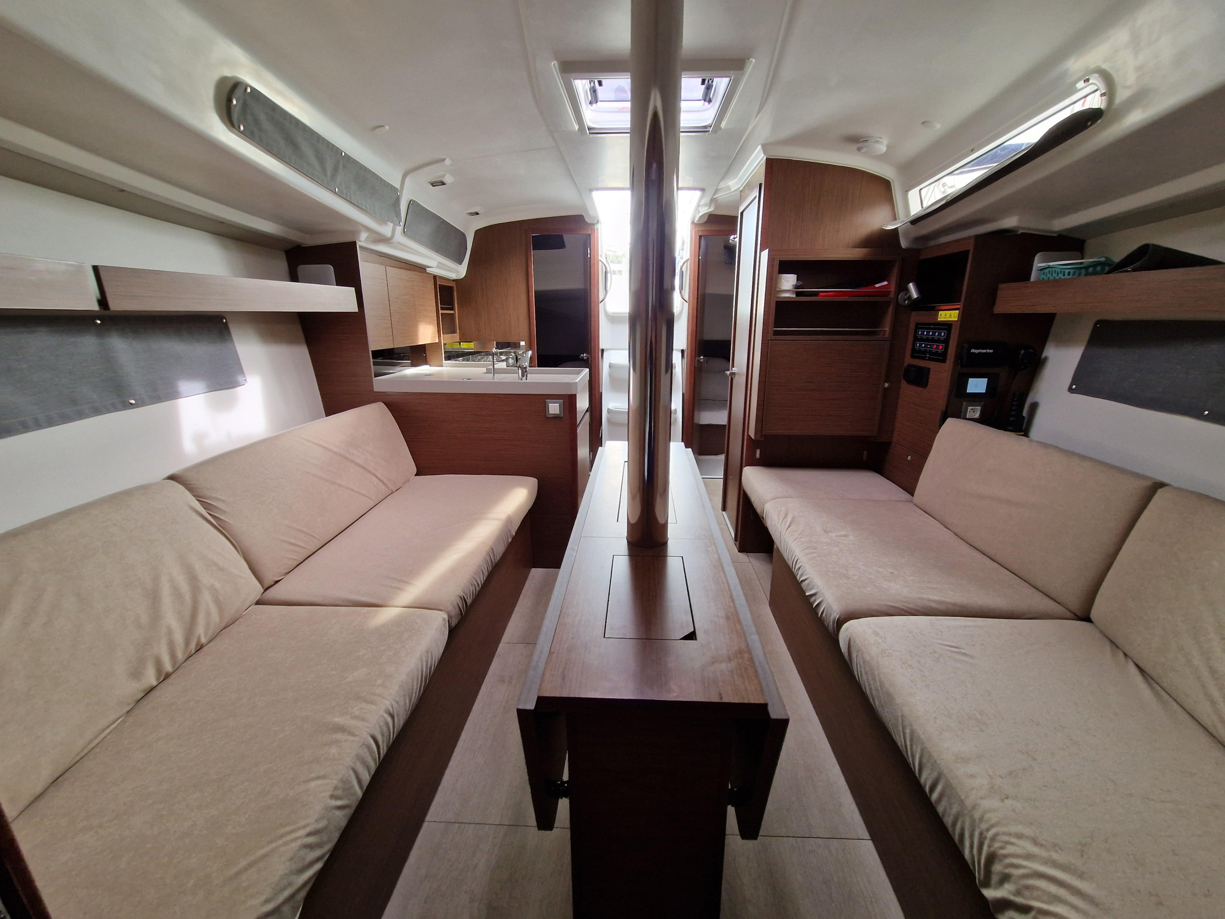 Oceanis 34.1 — photo 18