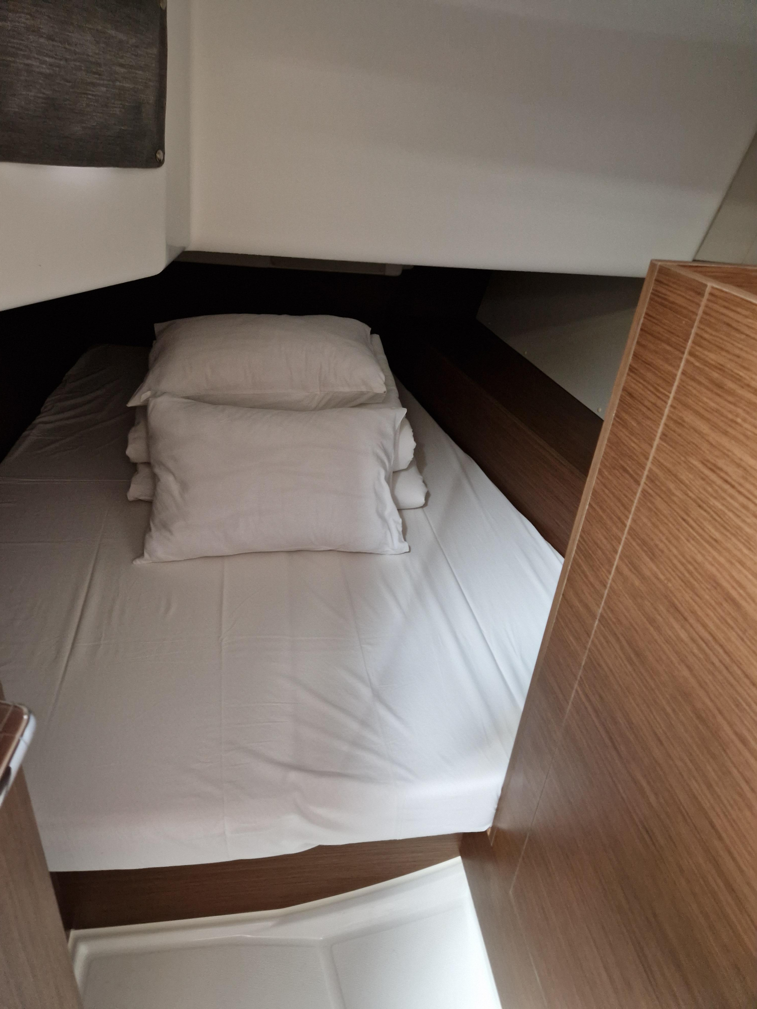 Oceanis 34.1 — photo 15