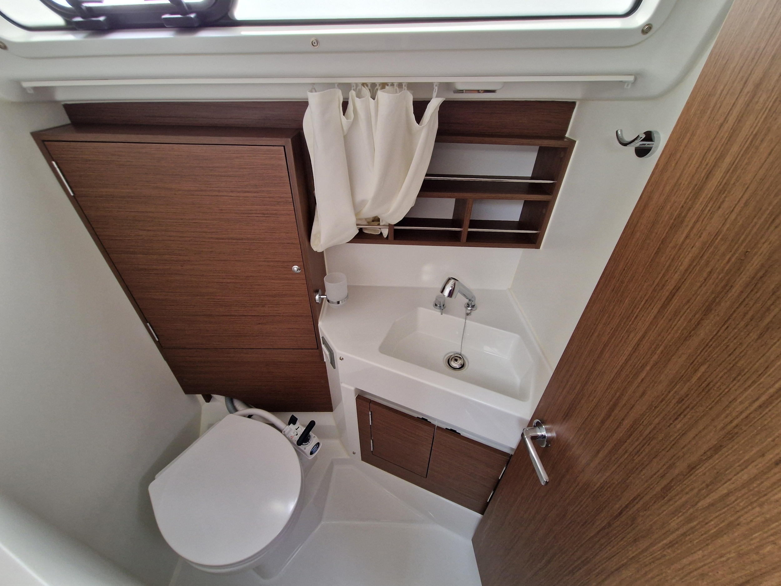 Oceanis 34.1 — photo 3
