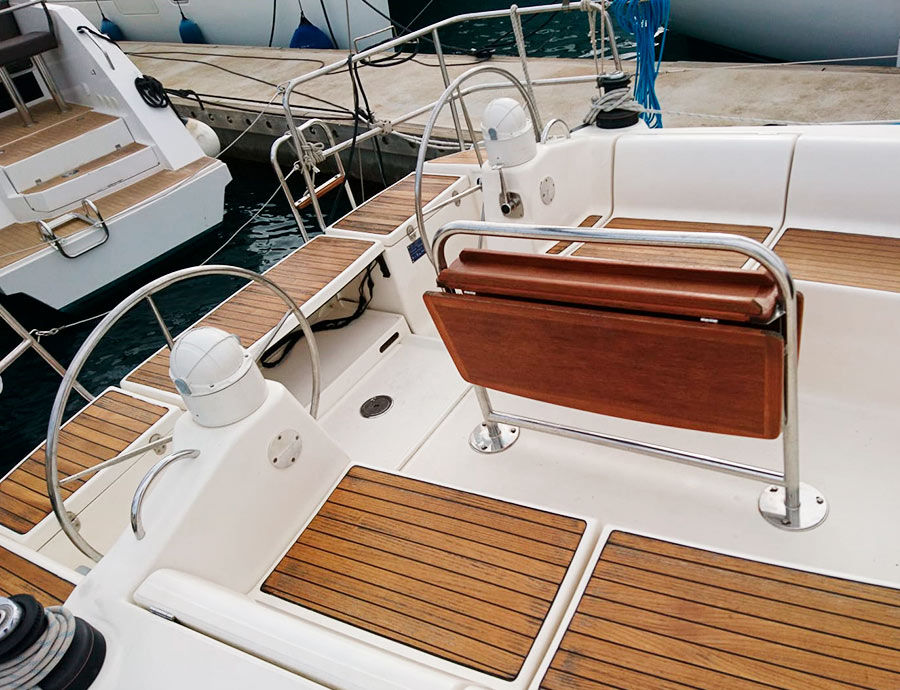 Dufour 385 Grand Large — photo 13