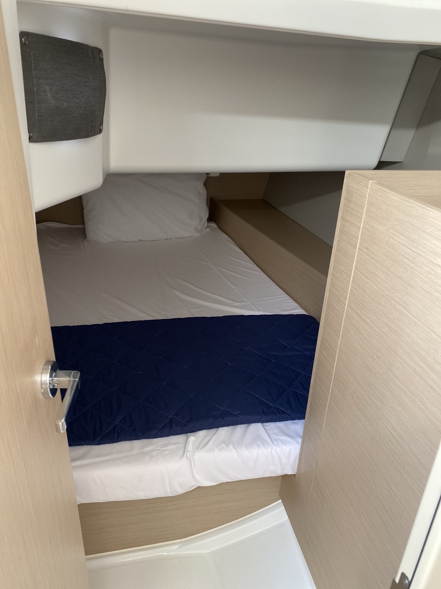 Oceanis 34.1 — photo 16