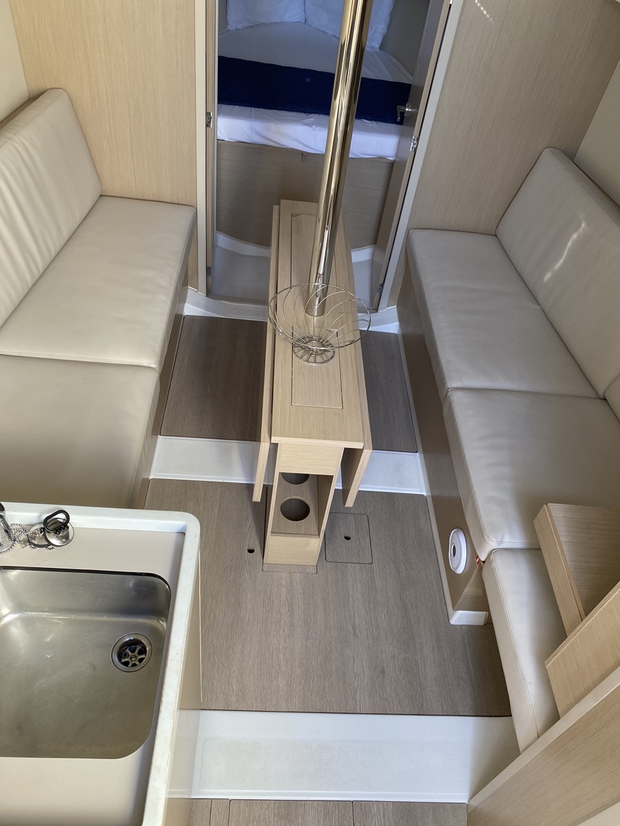 Oceanis 30.1 — photo 8