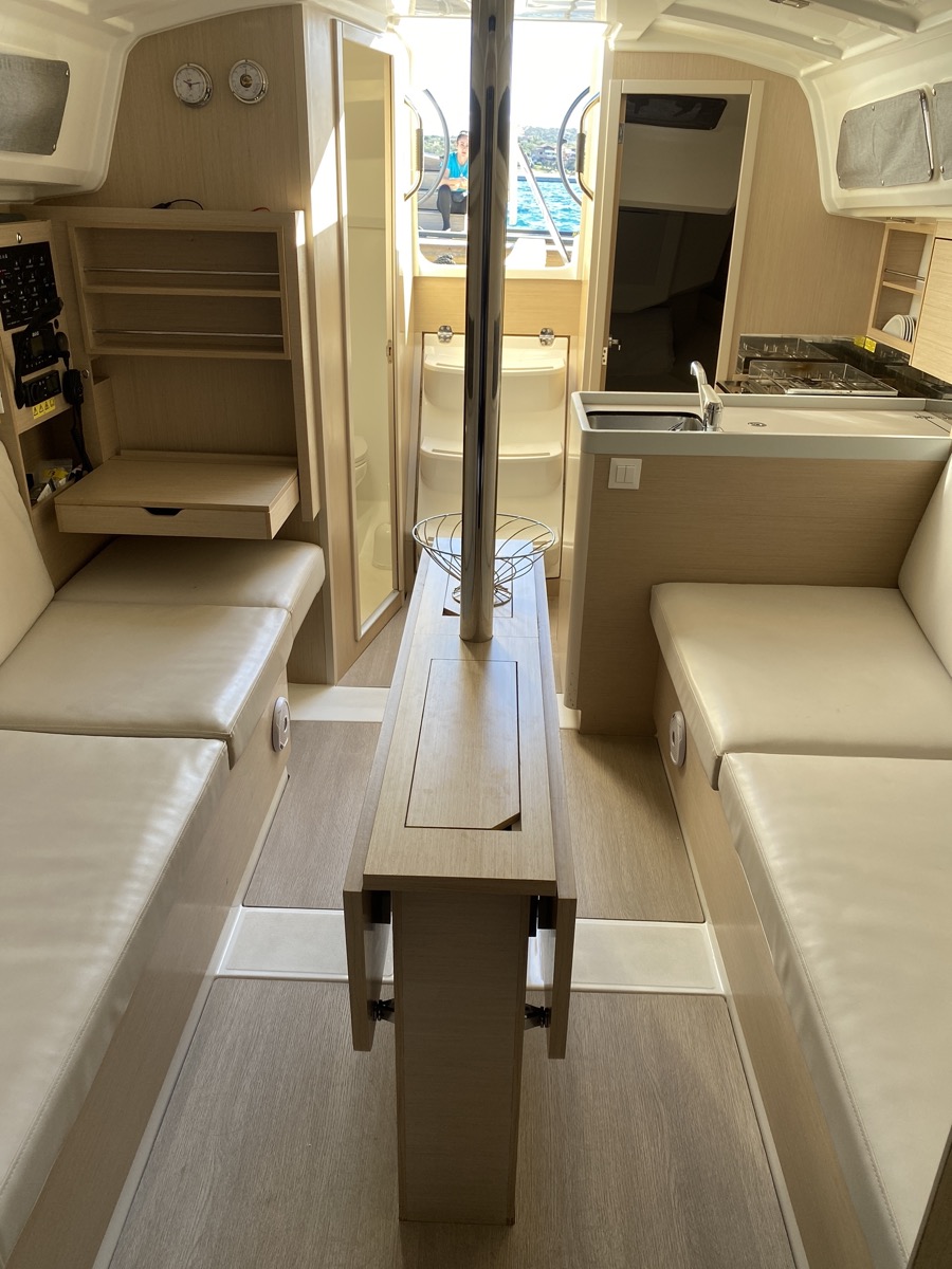 Oceanis 30.1 — photo 10