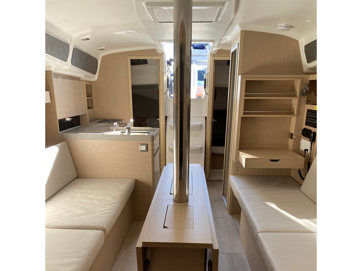 Oceanis 34.1 — photo 15