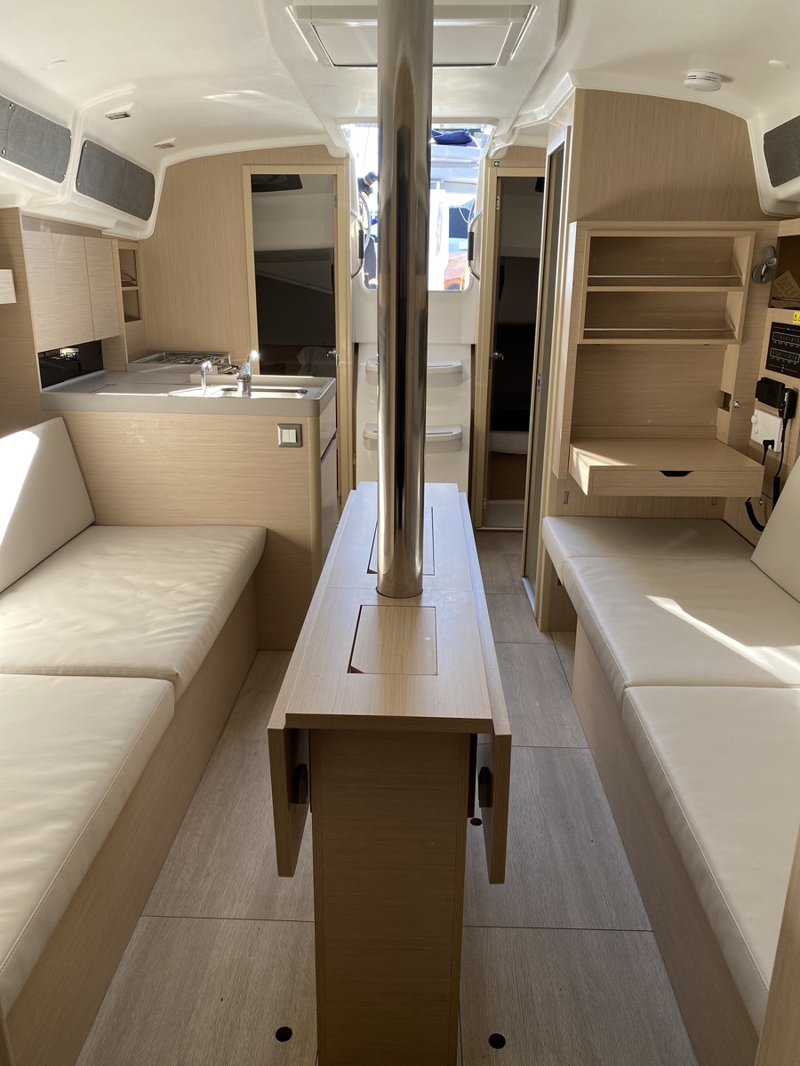 Oceanis 34.1 — photo 8