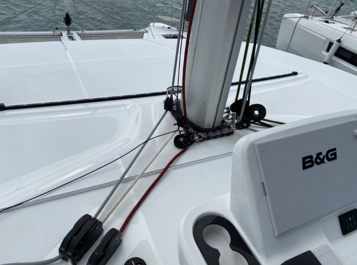 Lagoon 50 — photo 31