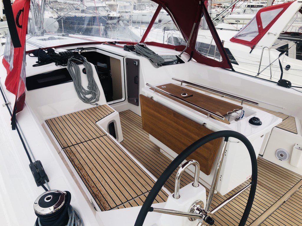 Oceanis 40.1 — photo 12