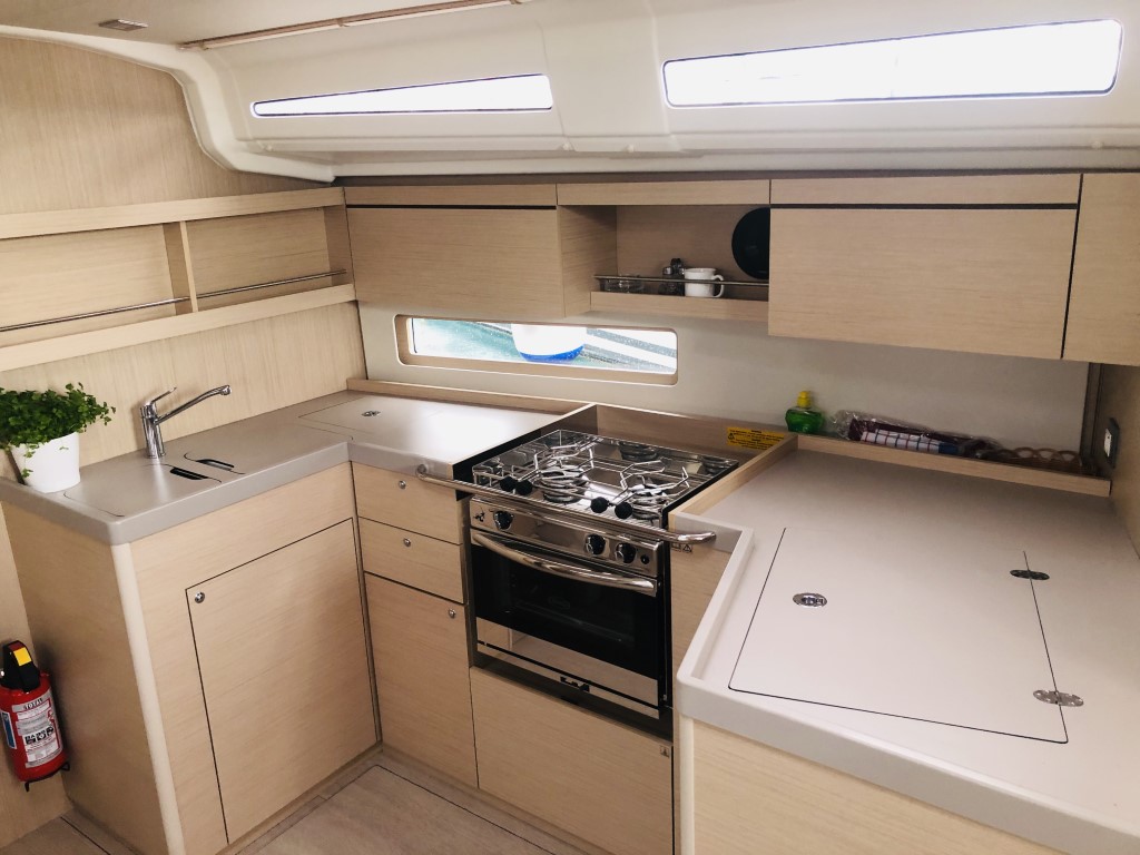 Oceanis 40.1 — photo 16