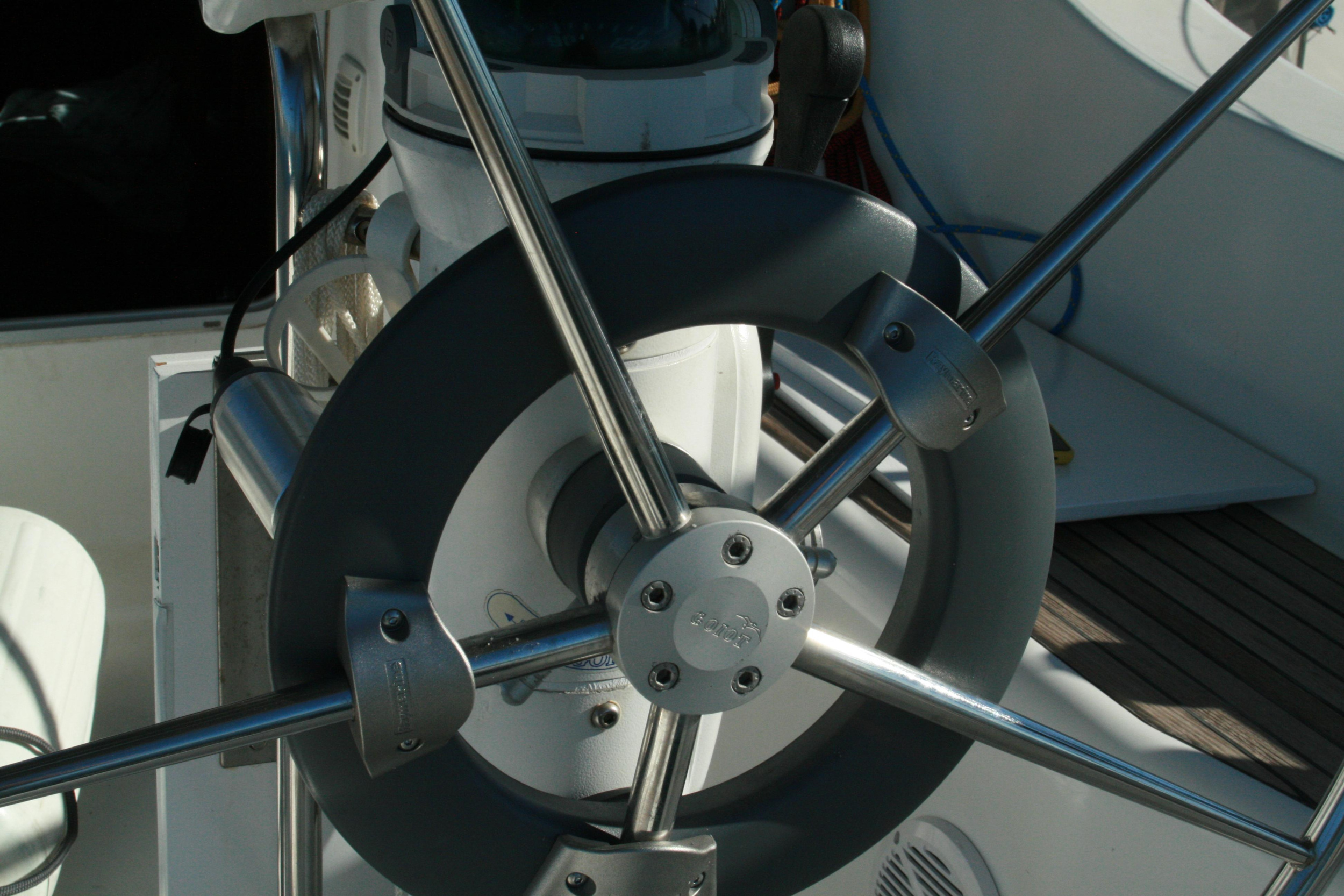 Oceanis 331 — photo 3