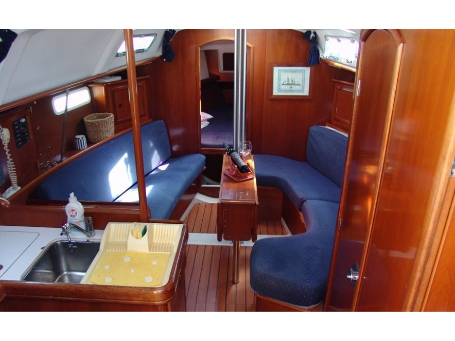 Oceanis 331 — photo 8
