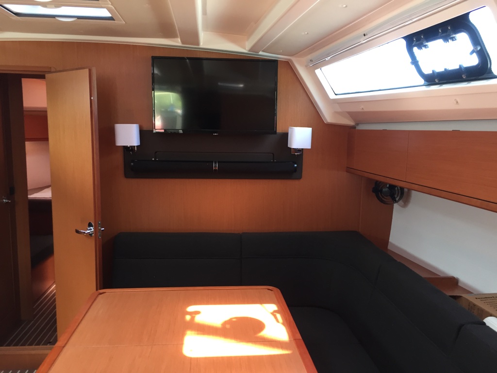 Bavaria 46 Cruiser — photo 4