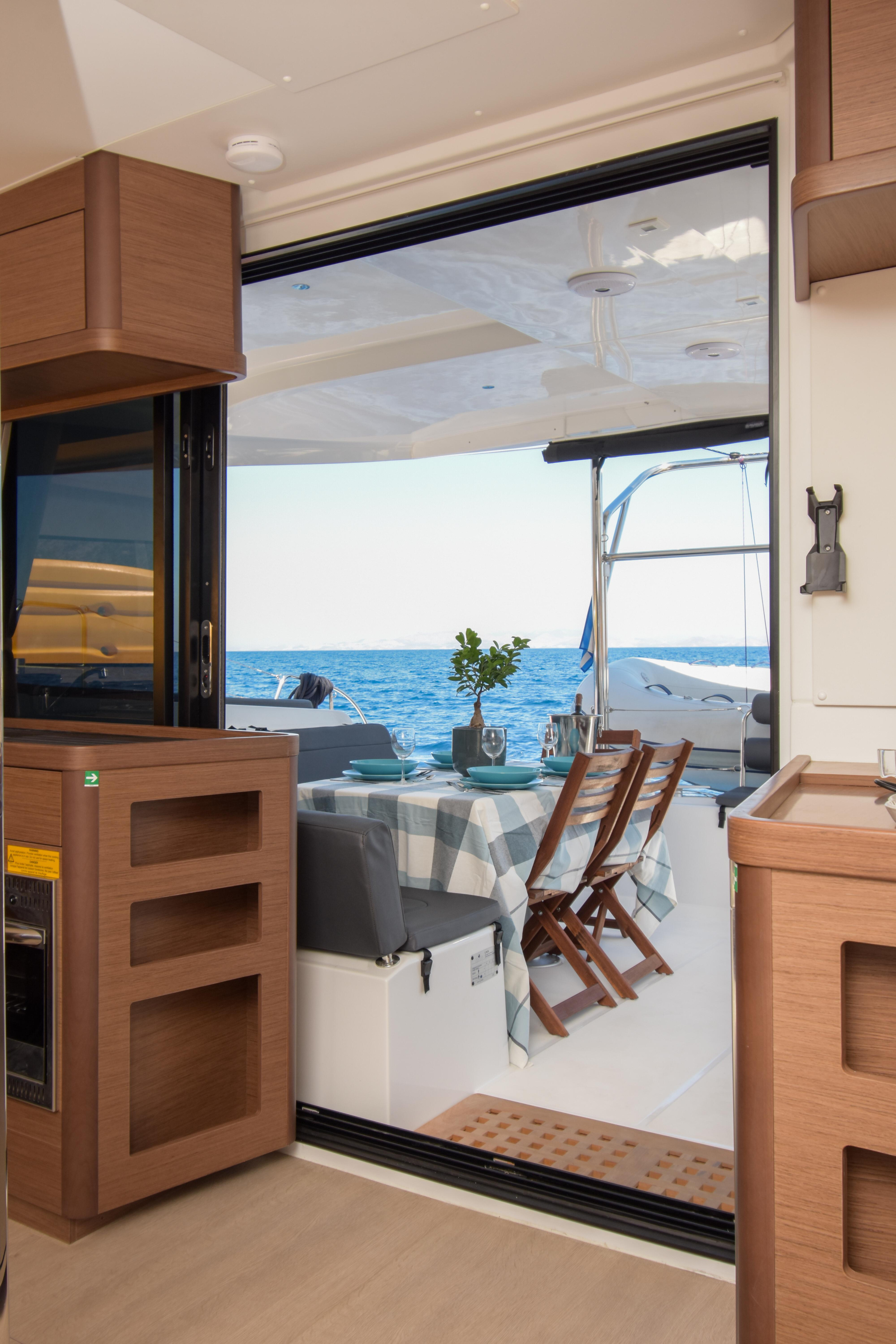 Lagoon 42 — photo 15
