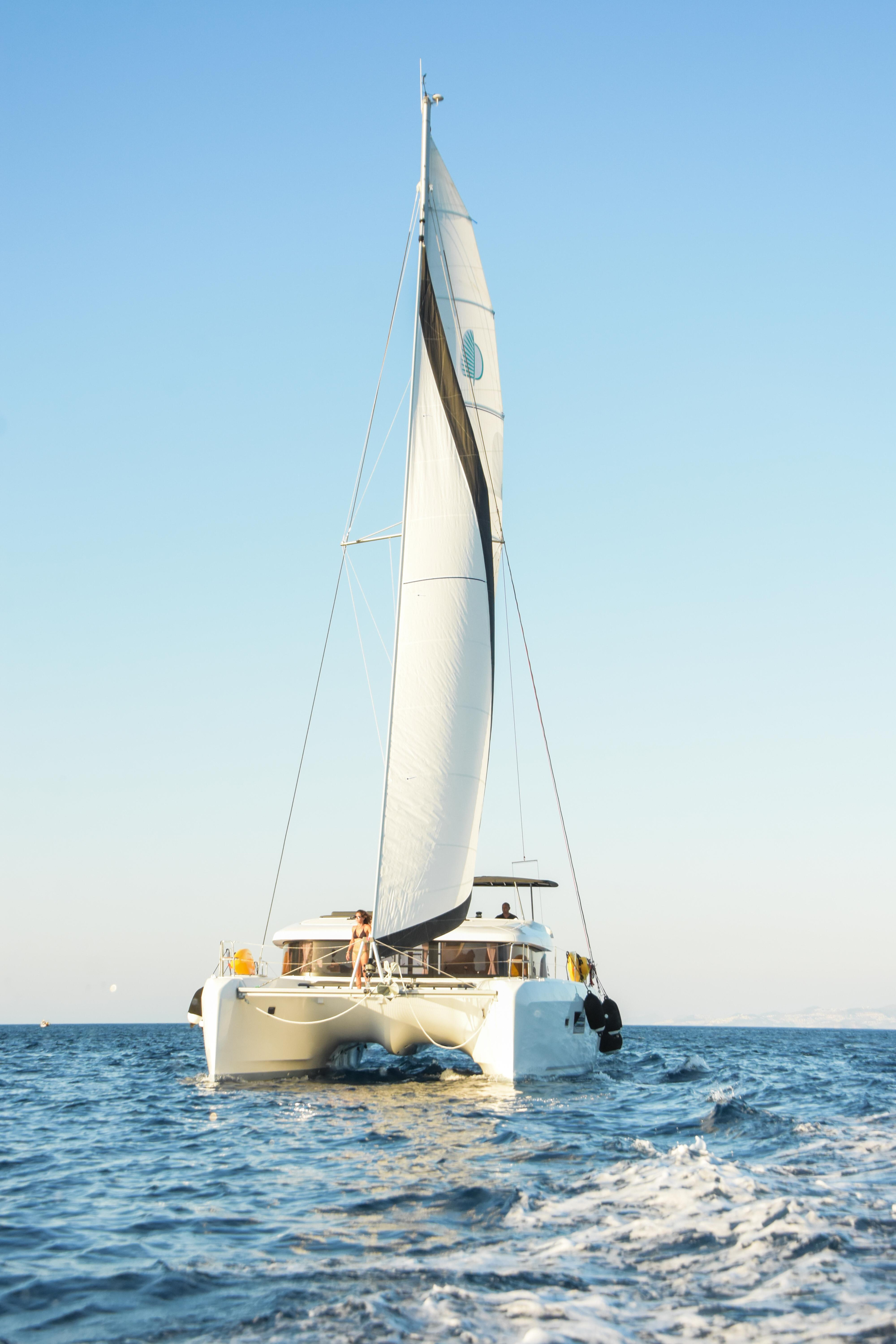 Lagoon 42 — photo 2